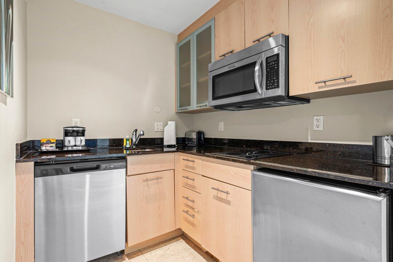 View photos, virtual tours, details... 2670 E Sunrise Boulevard 801