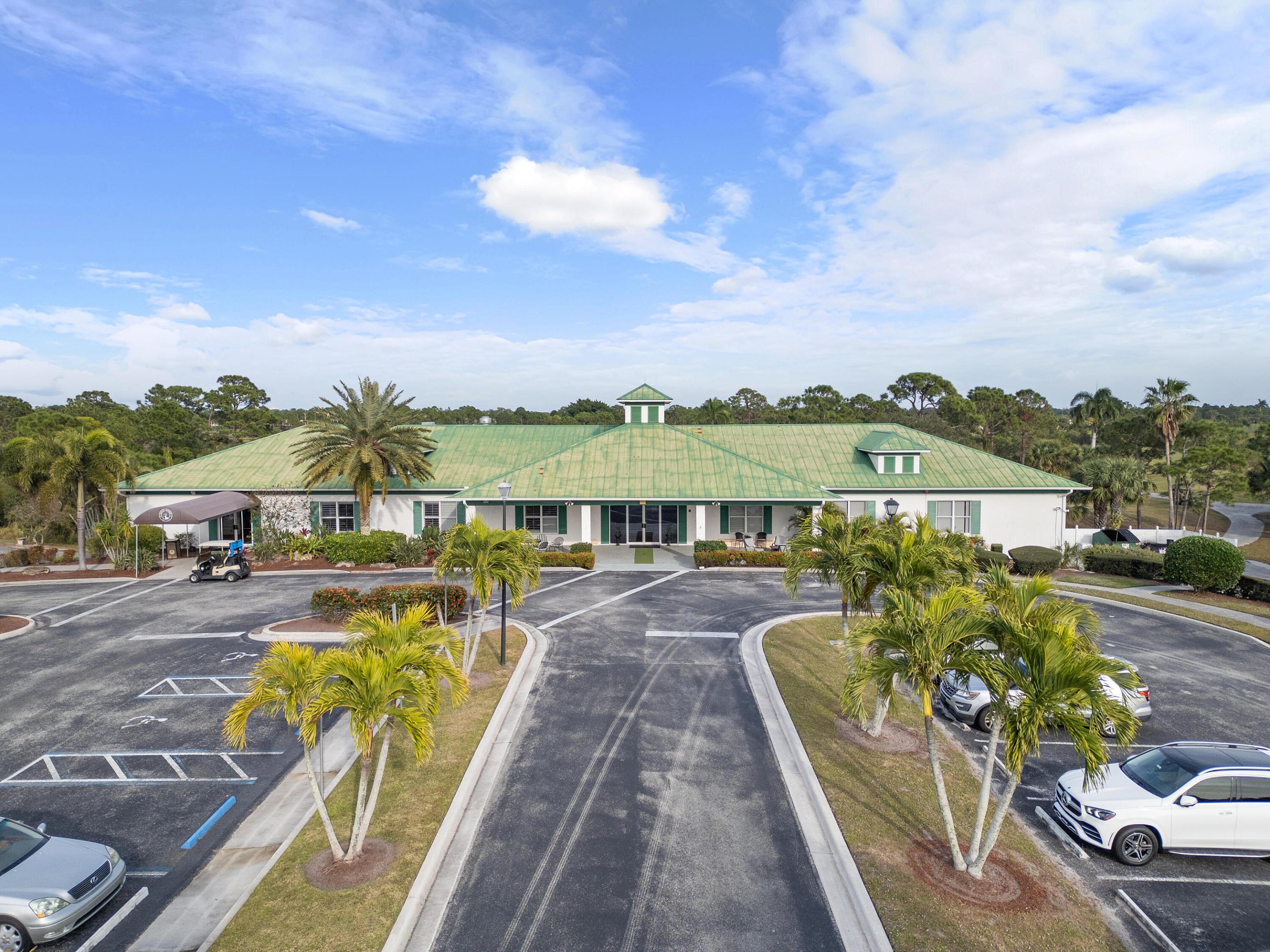 JENSEN BEACH COUNTRY CLUB - Residential