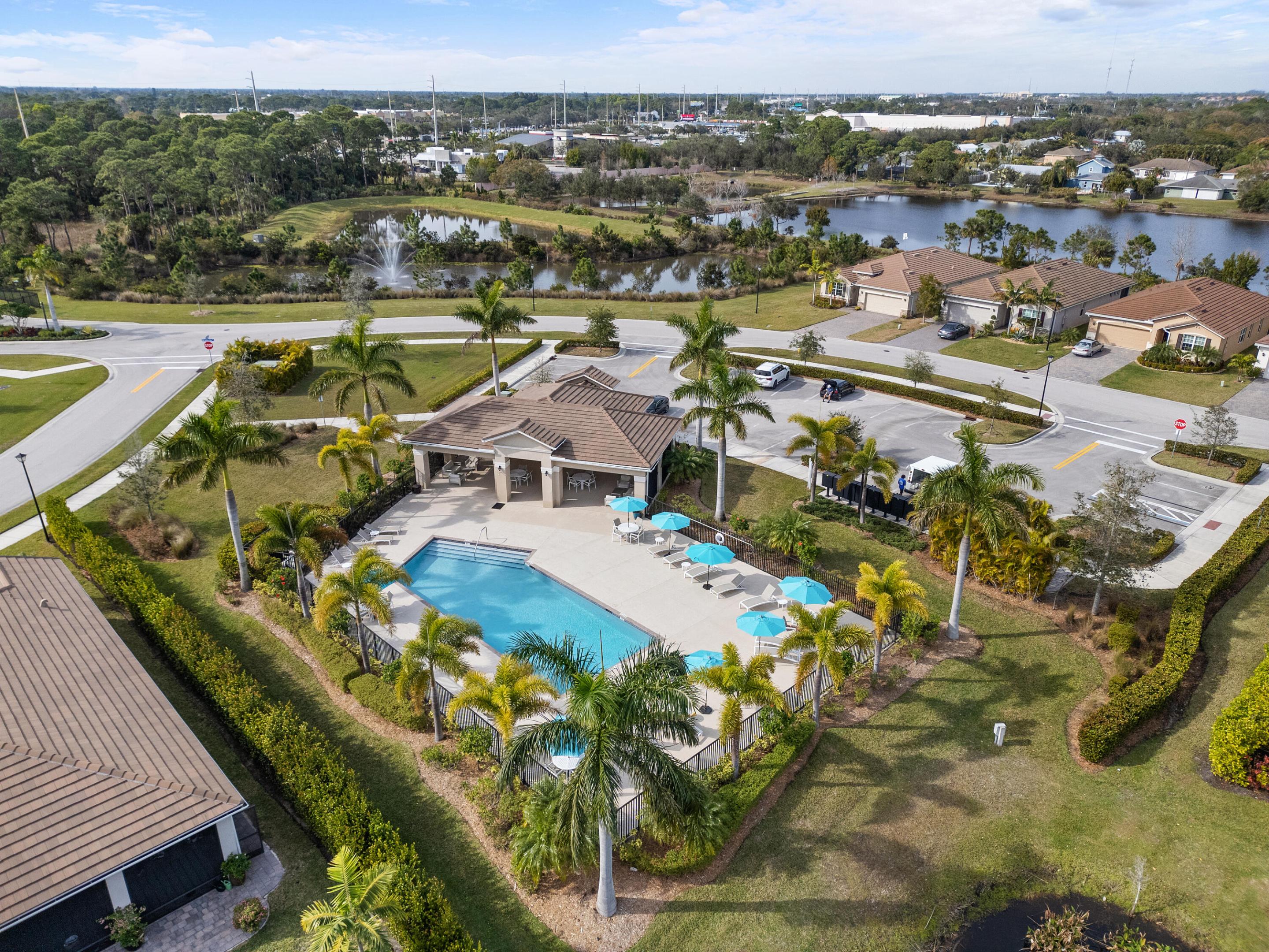 JENSEN BEACH COUNTRY CLUB - Residential
