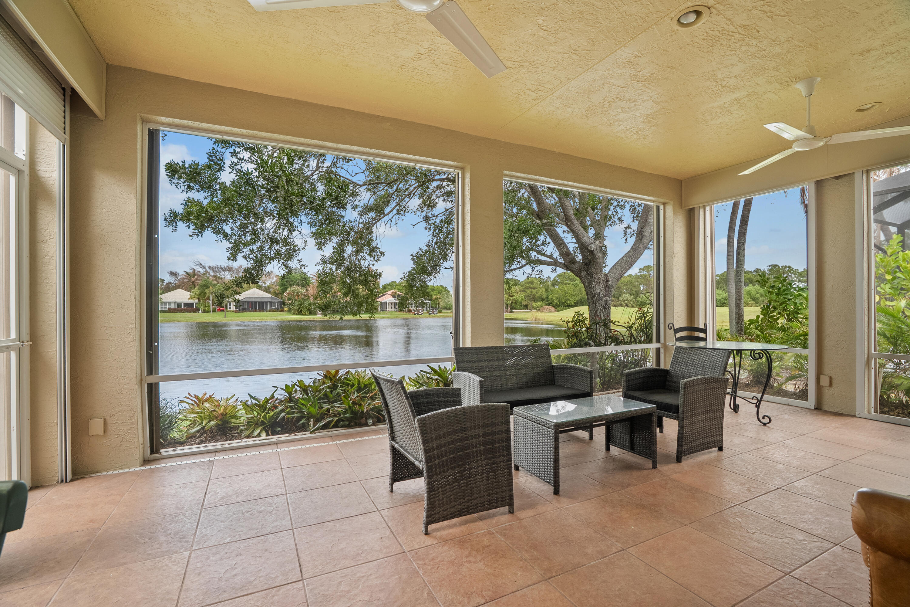 JENSEN BEACH COUNTRY CLUB - Residential