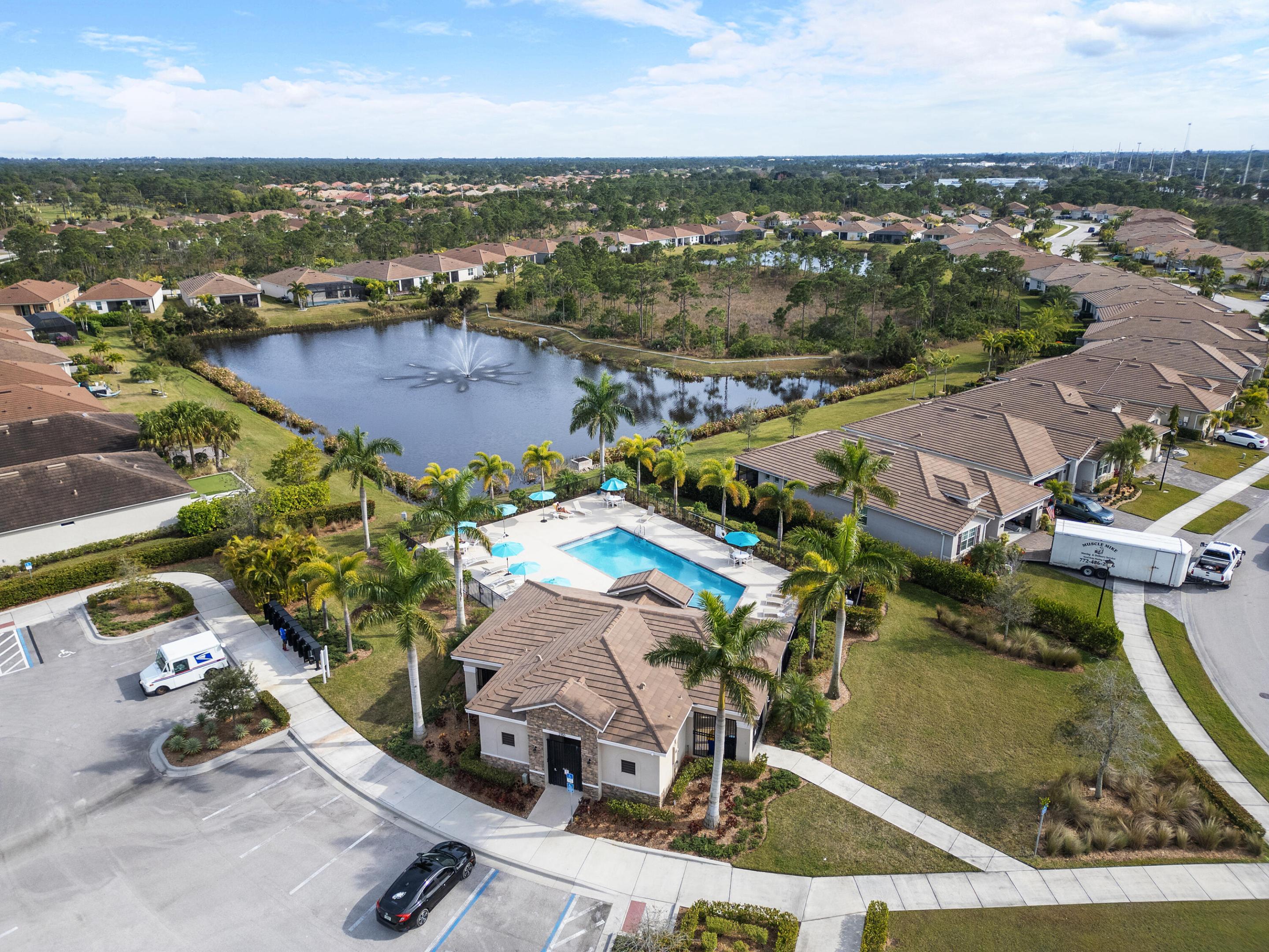 JENSEN BEACH COUNTRY CLUB - Residential