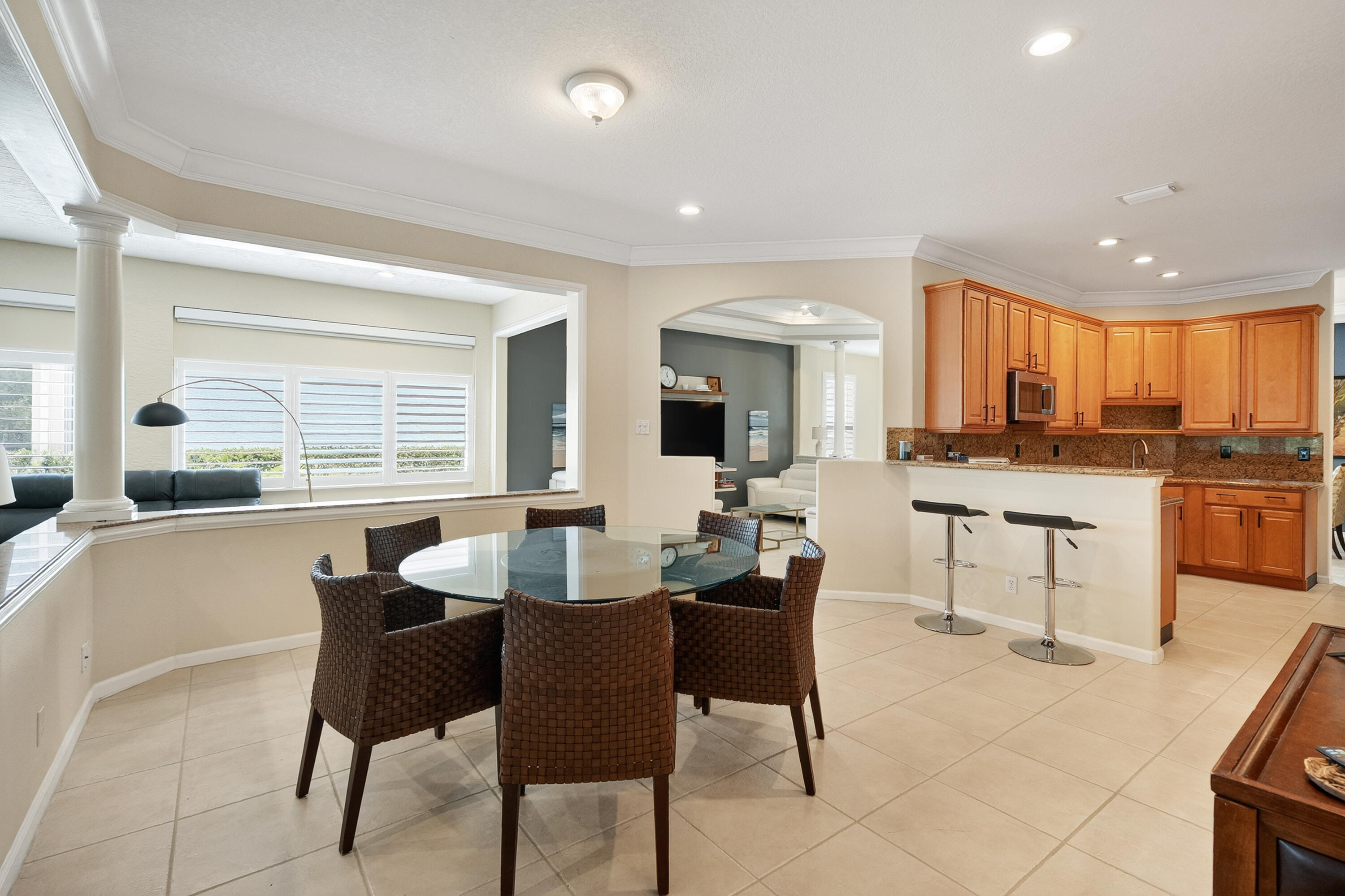JENSEN BEACH COUNTRY CLUB - Residential