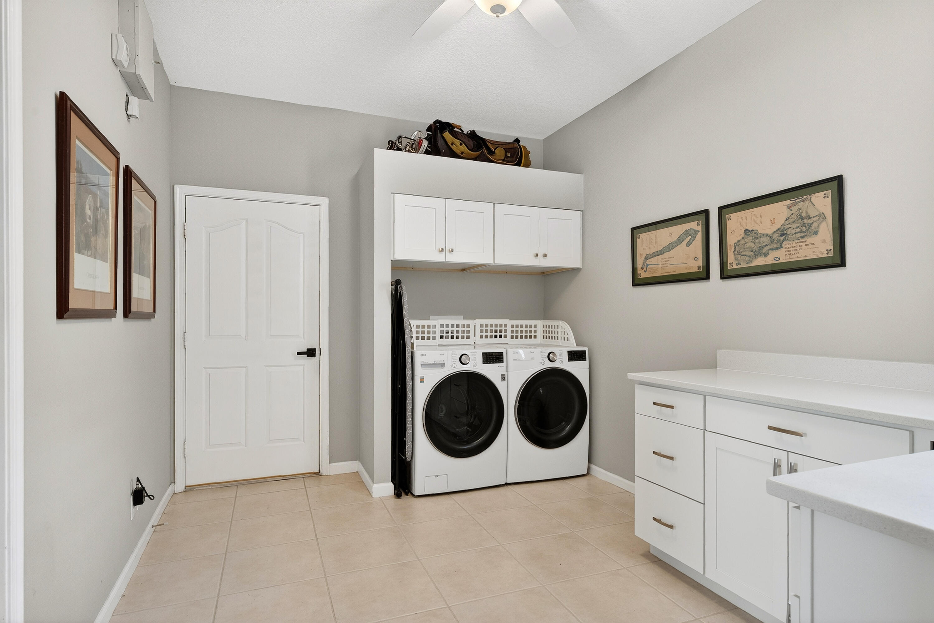 JENSEN BEACH COUNTRY CLUB - Residential