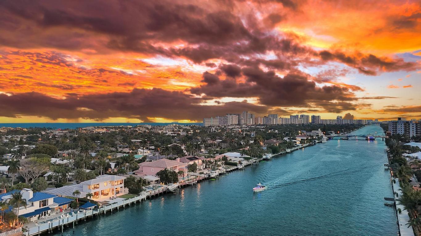 SILVER SHORES - Residential