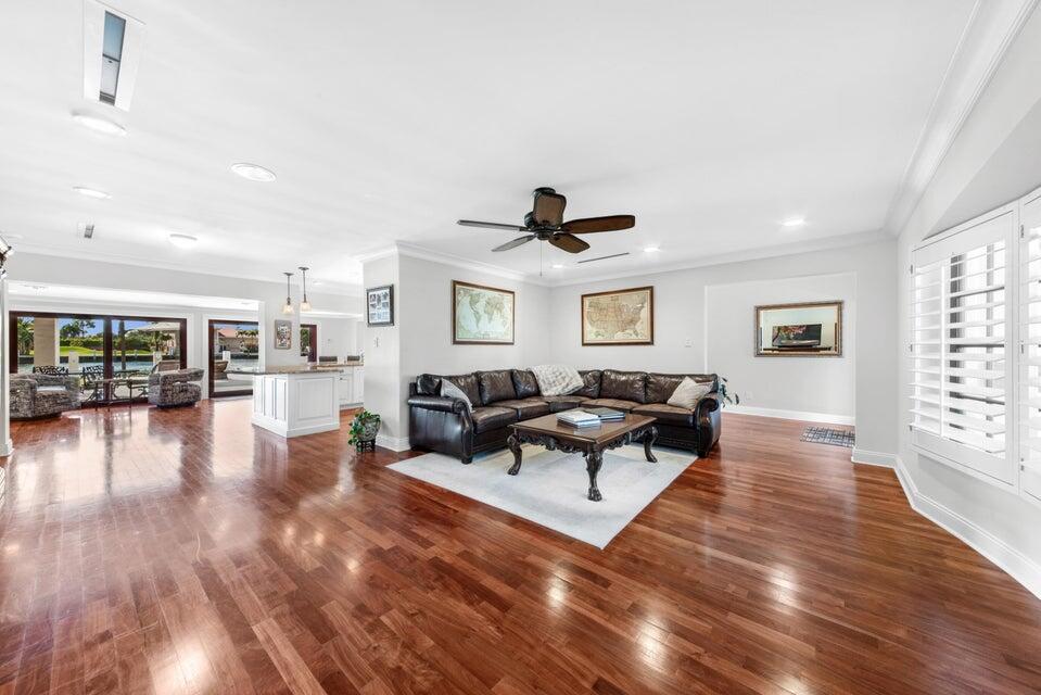 SILVER SHORES - Residential