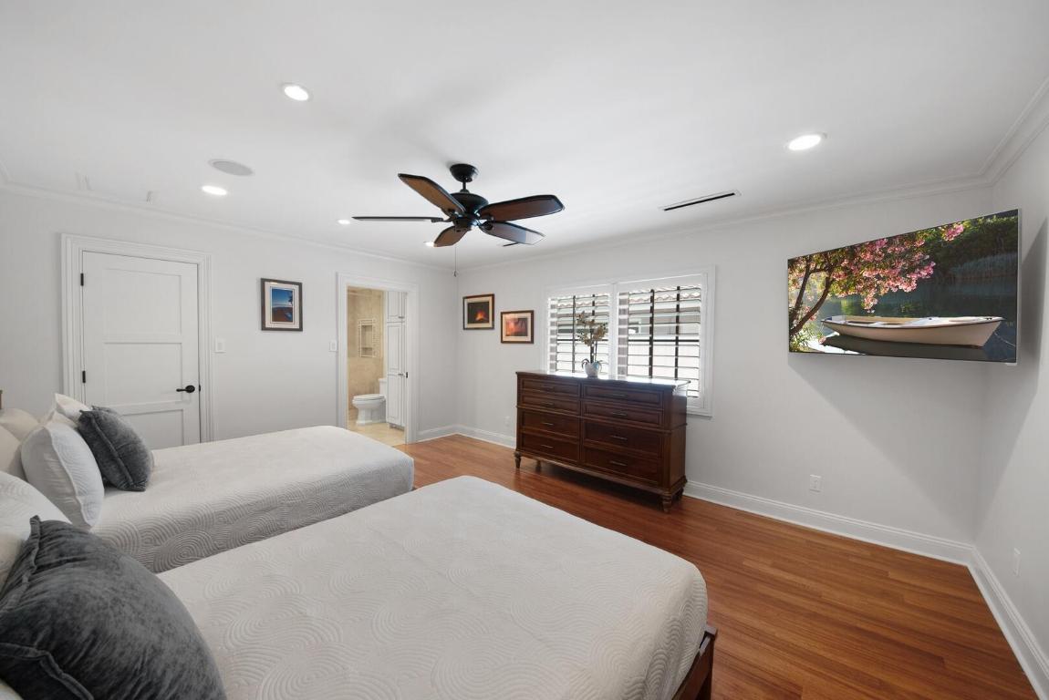 SILVER SHORES - Residential