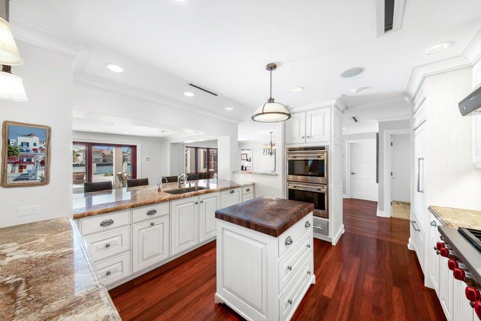 SILVER SHORES - Residential