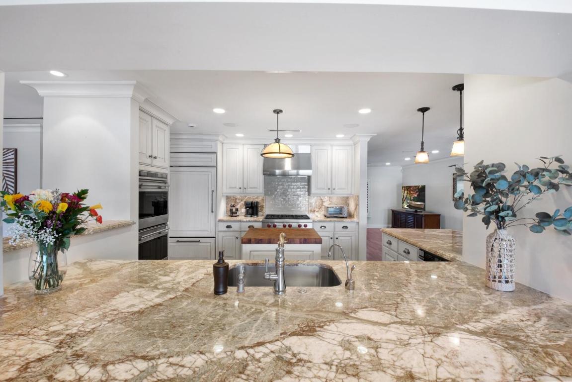 SILVER SHORES - Residential