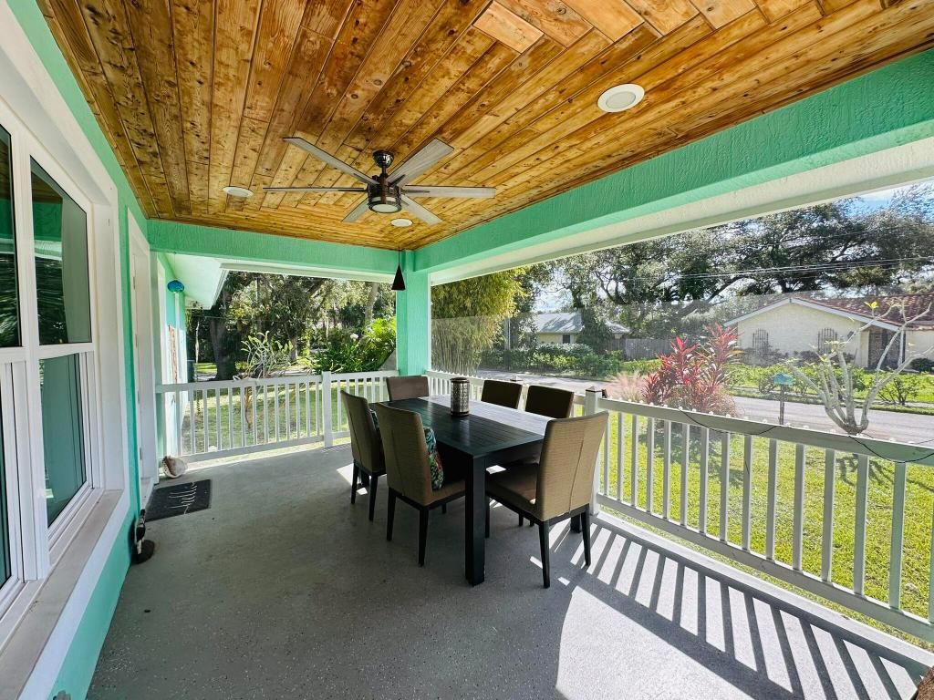 Photo of 2415 Laurel Lane, Palm Beach Gardens, FL 33410 (MLS # R11140336)