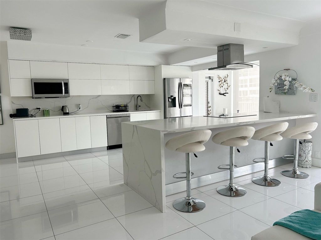 Photo of 3051 NE 47th Court #107, Fort Lauderdale, FL 33308 (MLS # F10489717)