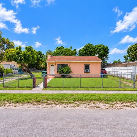 MLS: B26075579