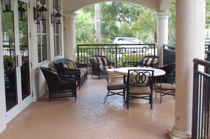 VIZCAYA LAKES CONDO - Residential