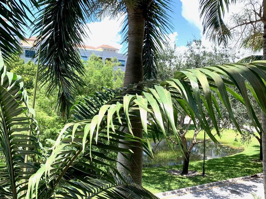 VIZCAYA LAKES CONDO - Residential