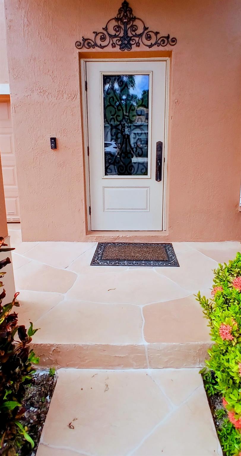 1124 Rialto Dr