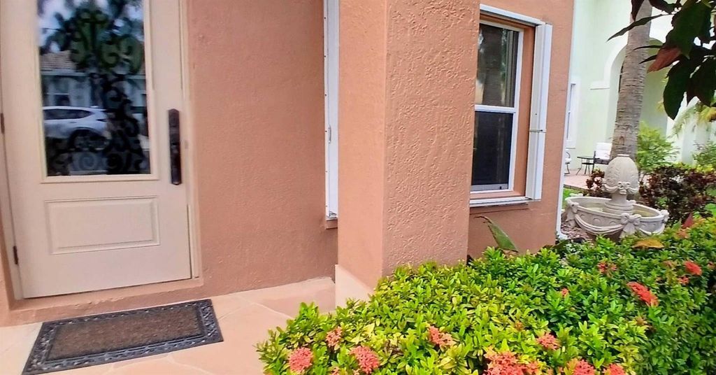 Photo of 1124 Rialto Drive, Boynton Beach, FL 33436 (MLS # F10527598)