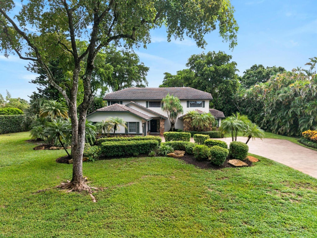 Photo of 7100 E Cypresshead Drive E, Parkland, FL 33067 (MLS # B26071688)