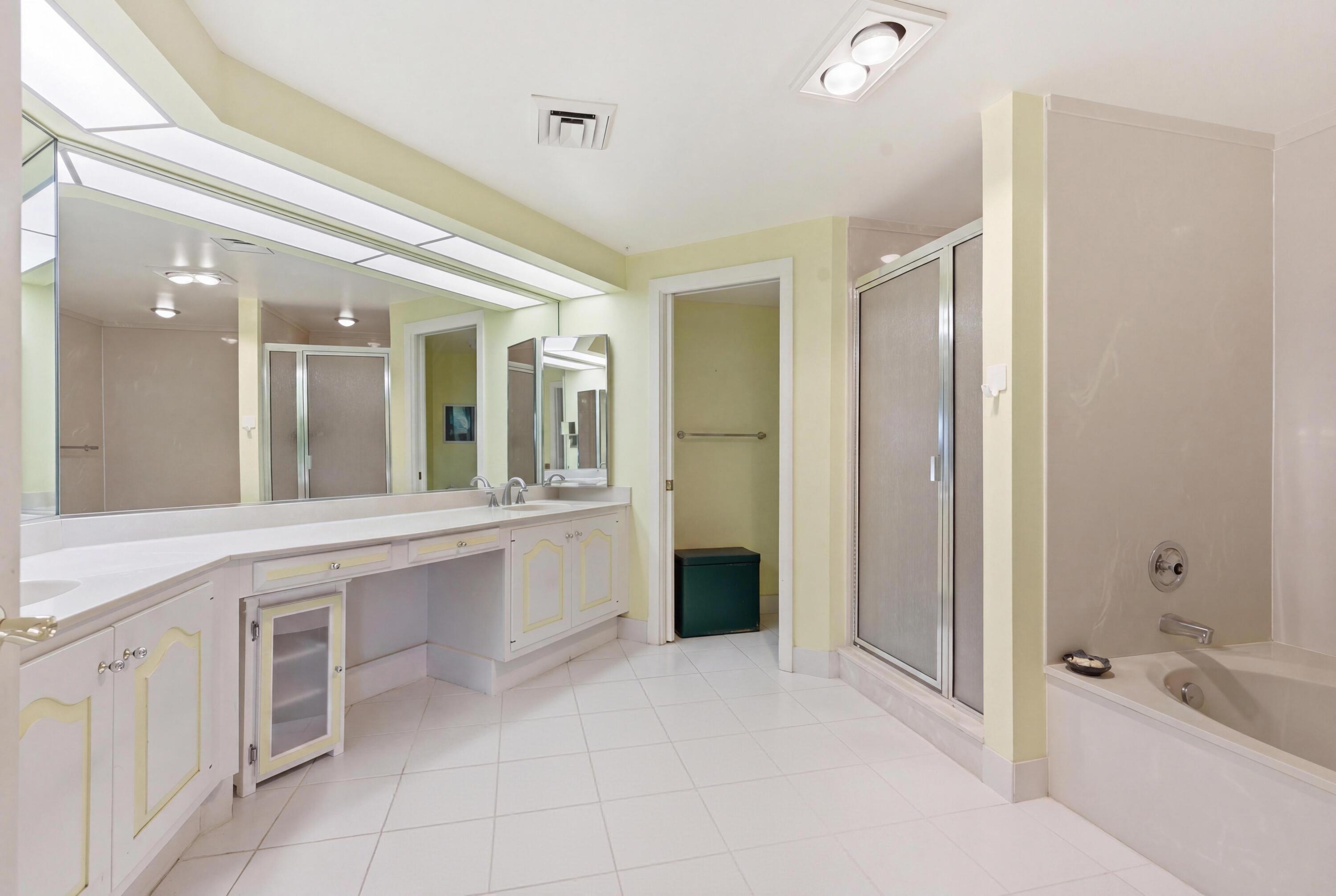 OLD PORT COVE HARBOR VILLAGE CONDO - Residential