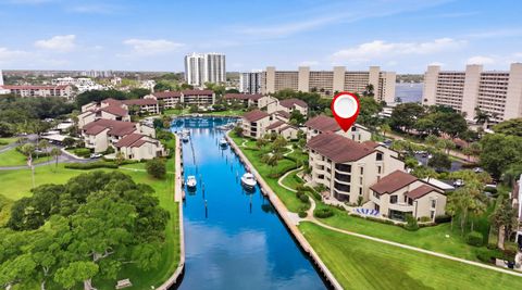 Photo of 1109 E Marine Way Way E #L4r, North Palm Beach, FL 33408 (MLS # B26016729)