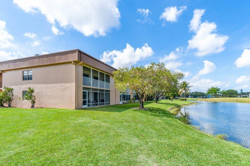 Photo of 144 Piedmont C, Delray Beach, FL 33484 (MLS # R10980331)