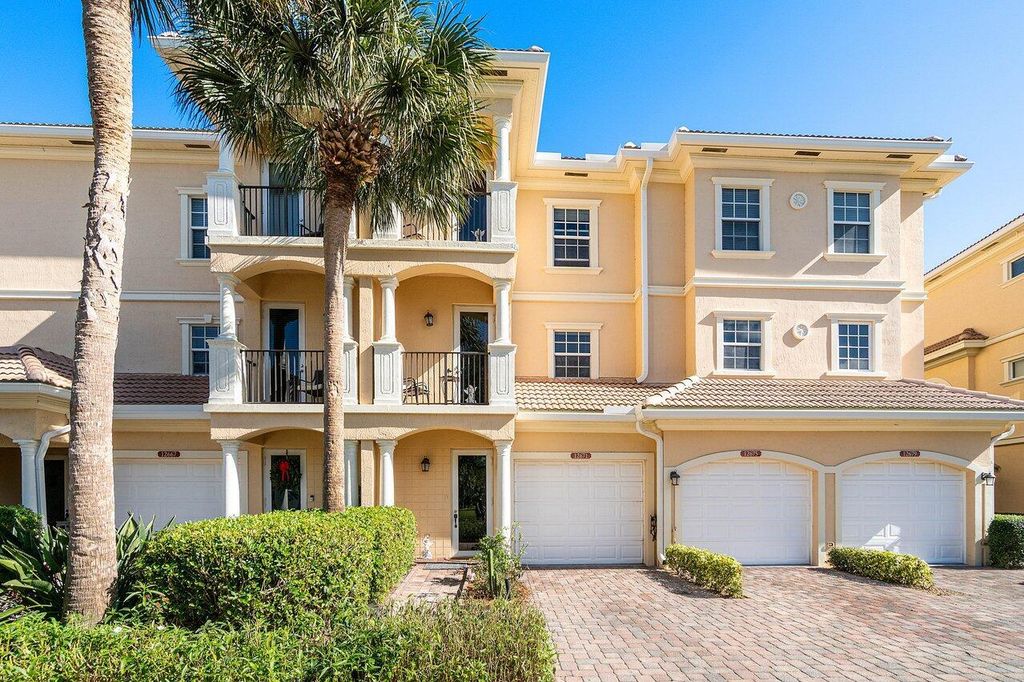 Photo of 12671 SE Old Cypress Drive, Hobe Sound, FL 33455 (MLS # R11086074)