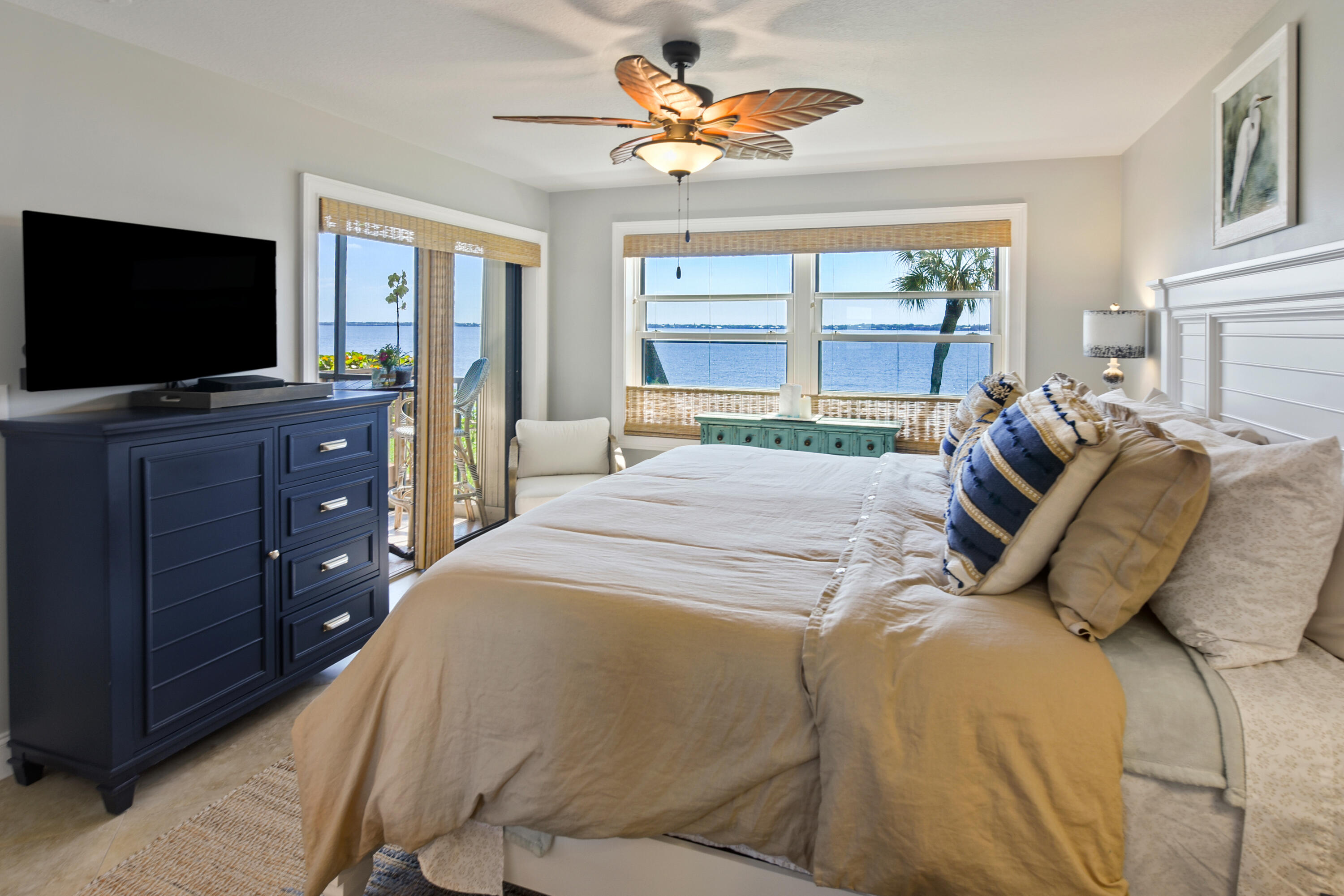 THE SANDPEBBLE CONDO - Residential