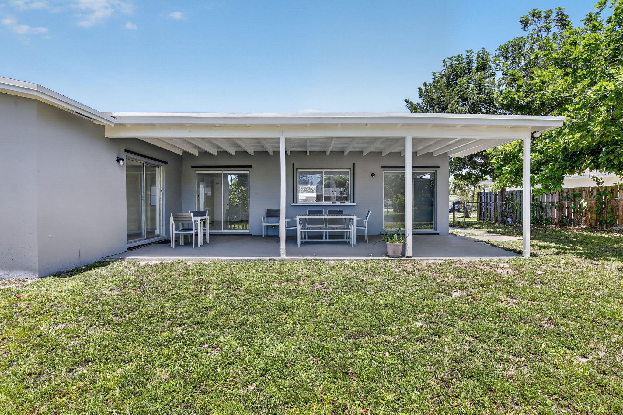 SUNRISE GOLF VILLAGE - Residential