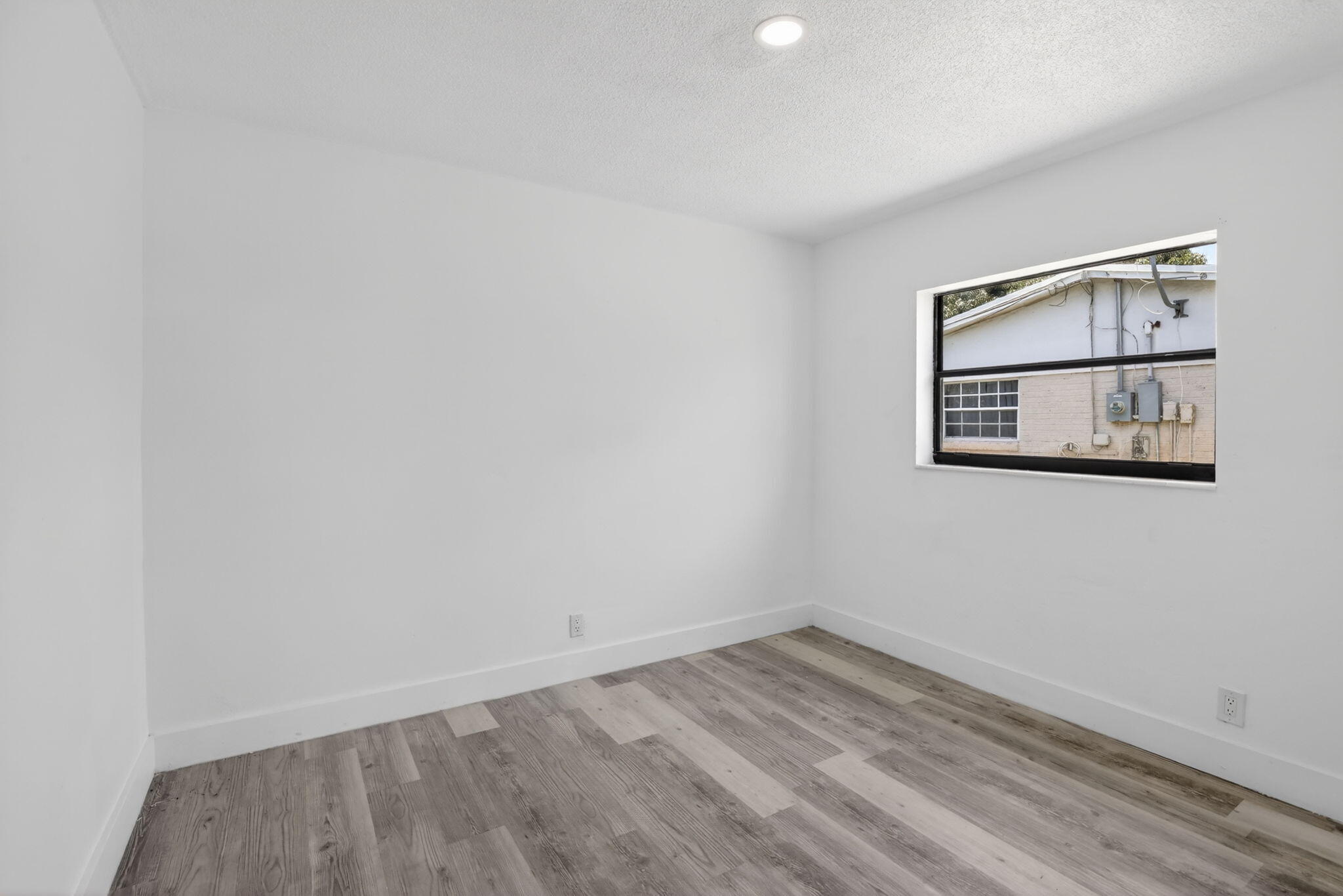 SUNRISE GOLF VILLAGE - Residential