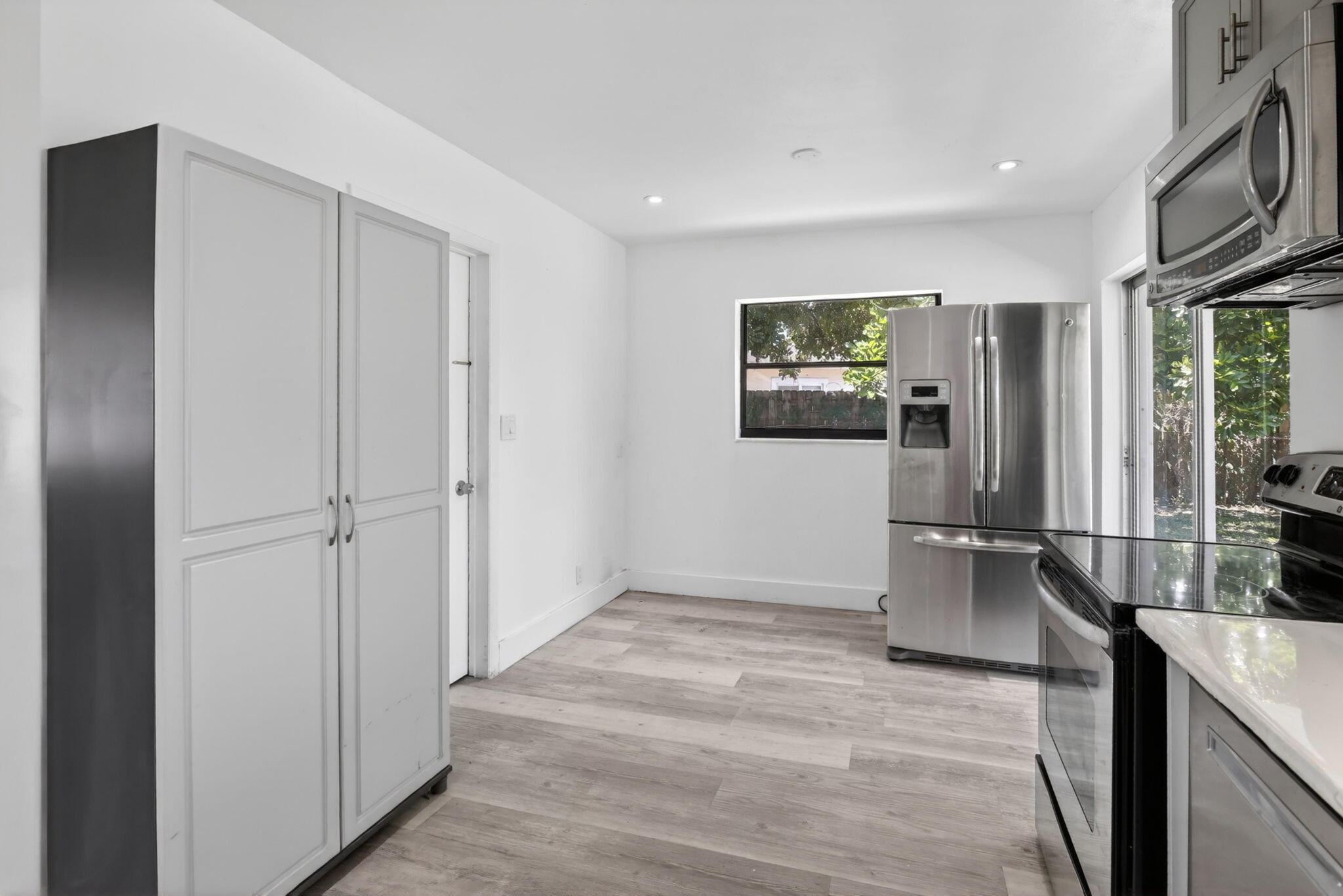 SUNRISE GOLF VILLAGE - Residential