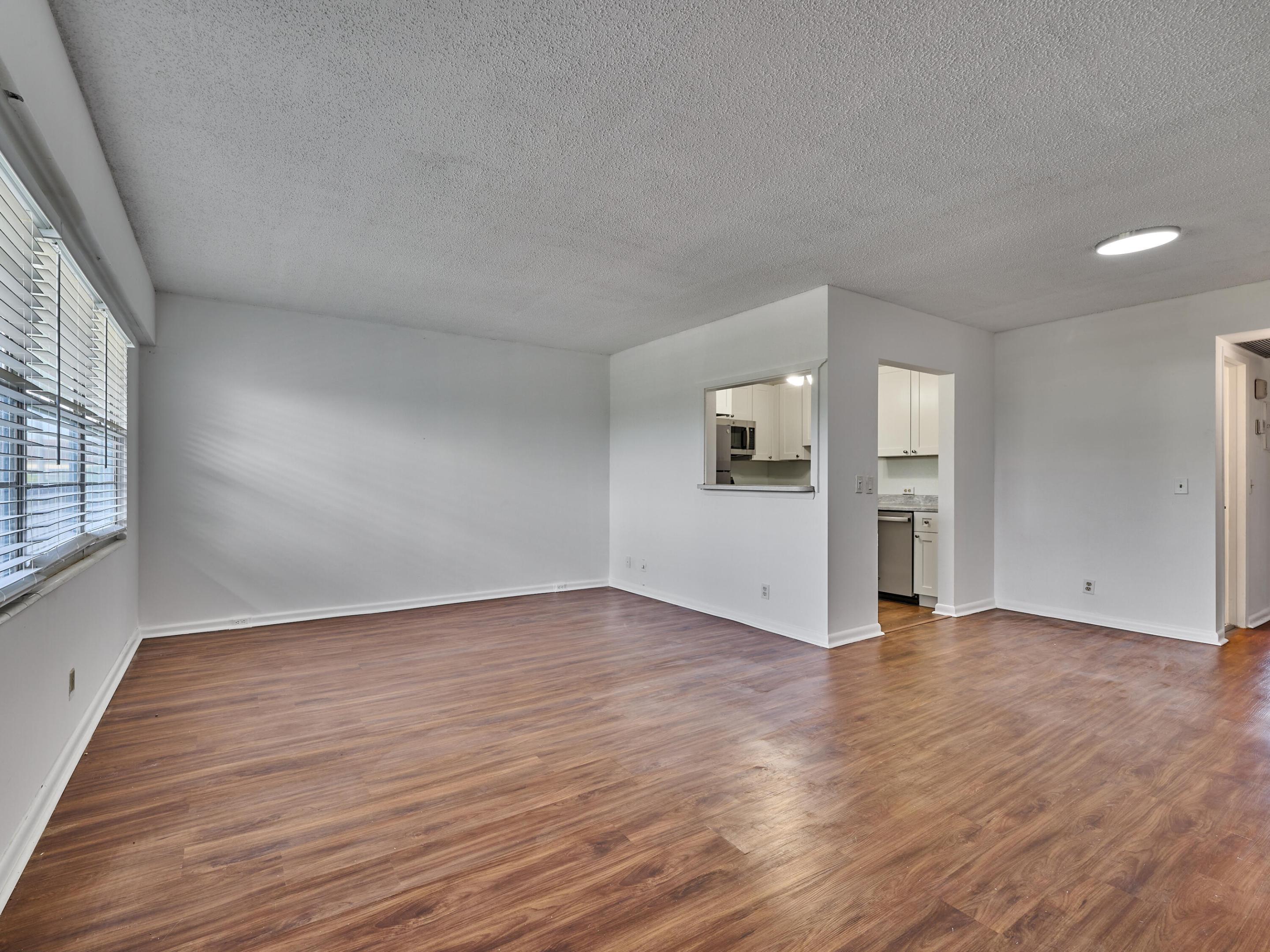325 Mansfield Drive 325 H - Photo 4