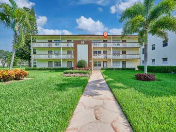 MOVE TO SUNNY FLORIDA! Over 1000 people a day are moving to Florida 325 Mansfield Drive 325 H Boca Raton FL 33434