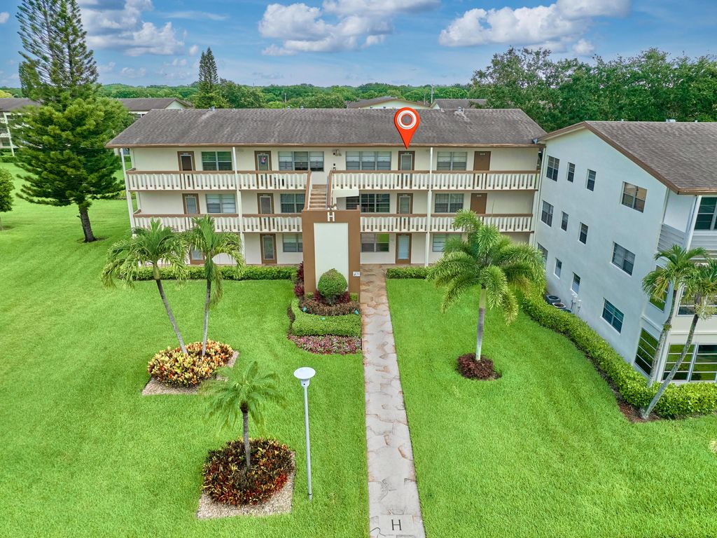 Photo of 325 Mansfield Drive #325 H, Boca Raton, FL 33434 (MLS # B26050499)