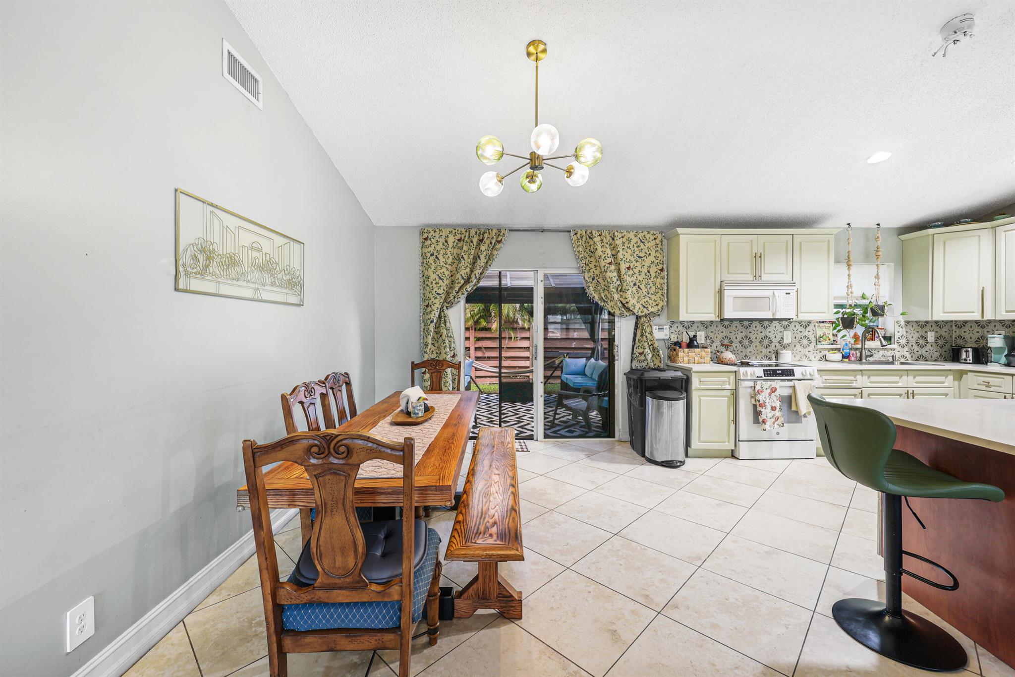 LAUDERDALE NORTH PARK SEC - Residential