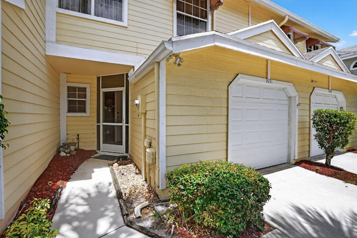 5051 Pointe Emerald Lane 5051