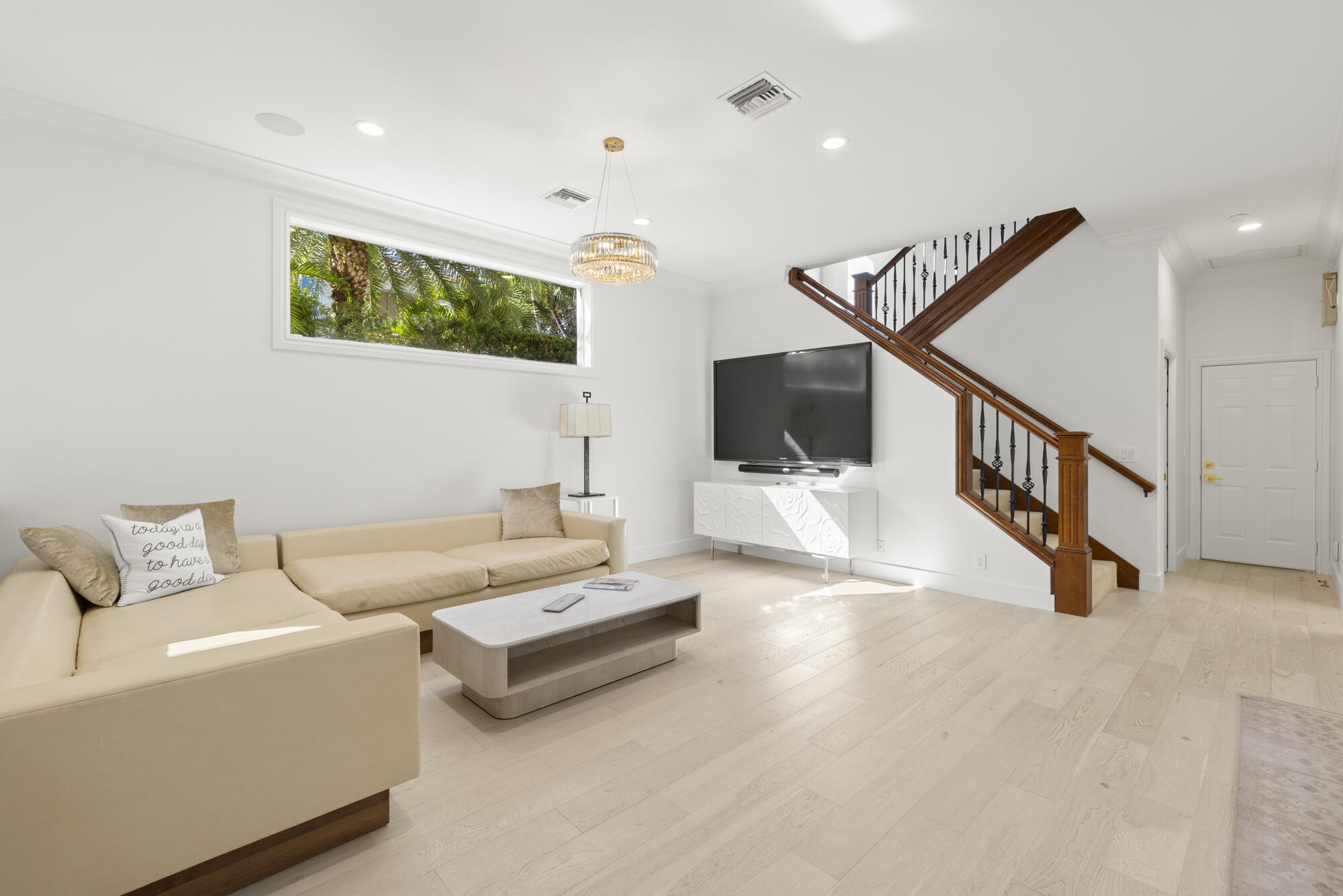 ADMIRALS COVE - Residential