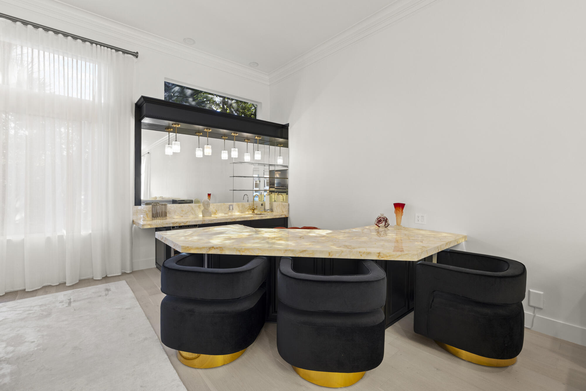 ADMIRALS COVE - Residential