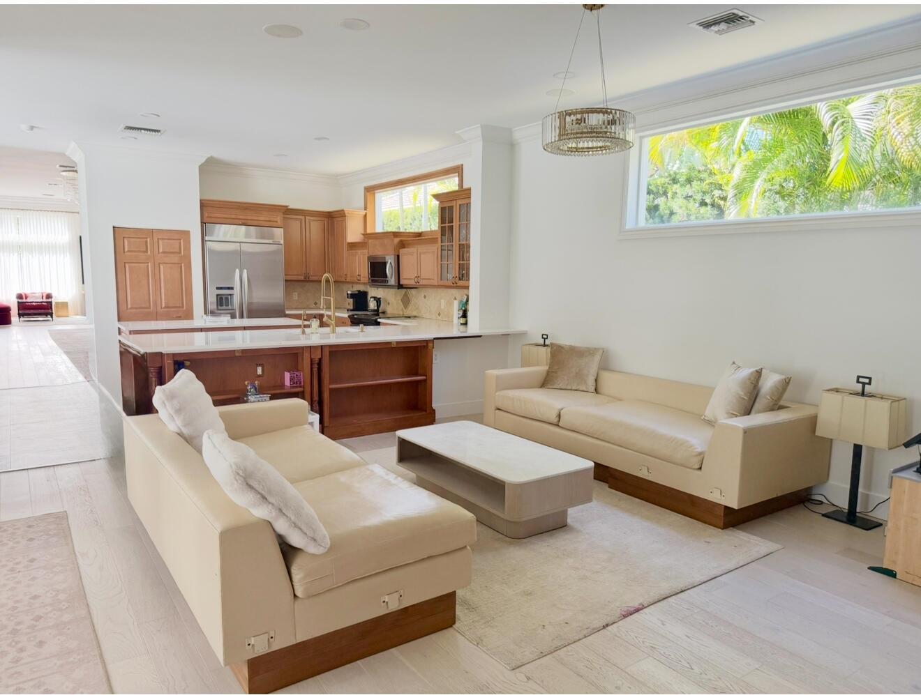 ADMIRALS COVE - Residential