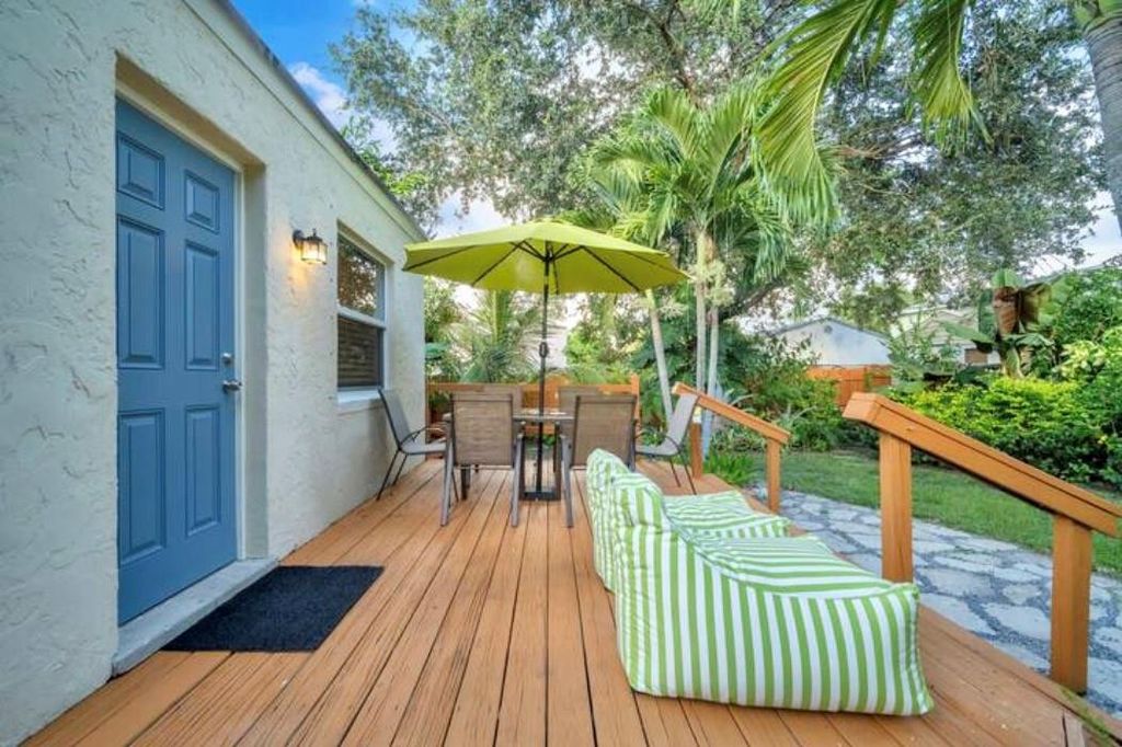 Photo of 510 39th Street, West Palm Beach, FL 33407 (MLS # F10486028)