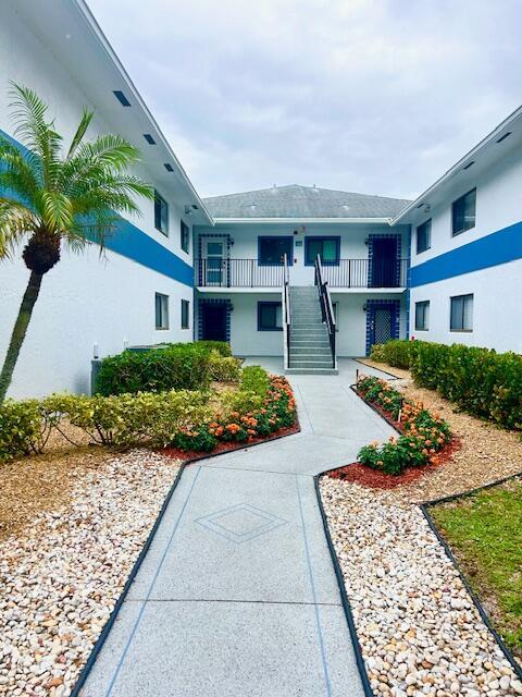 TROWBRIDGE CONDO - Residential Lease