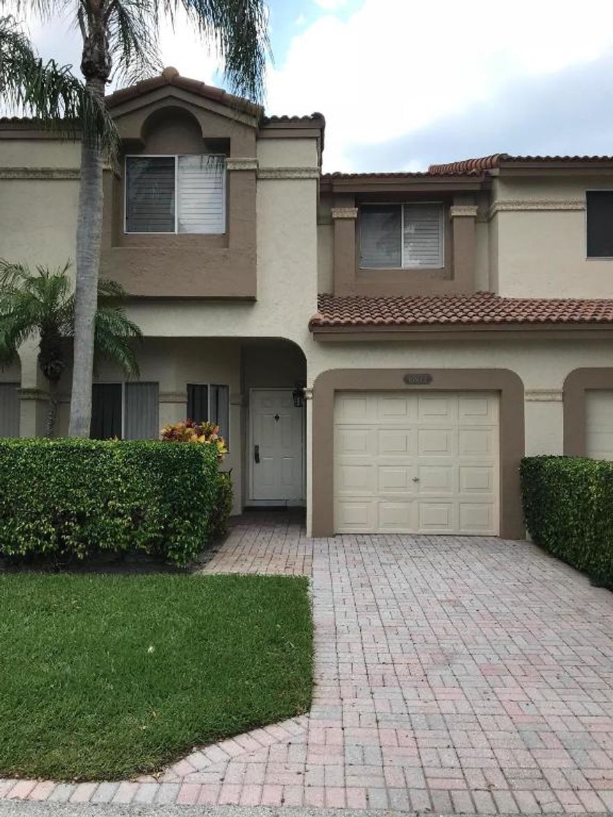 Wow, gorgeous wide lake views from this lovely town home available for 4 months or longer this coming season. This home features an extra large living room, huge patio, bedrooms and laundry upstairs. Fully furnished and ready for the perfect tenant.  No garage access for tenants.