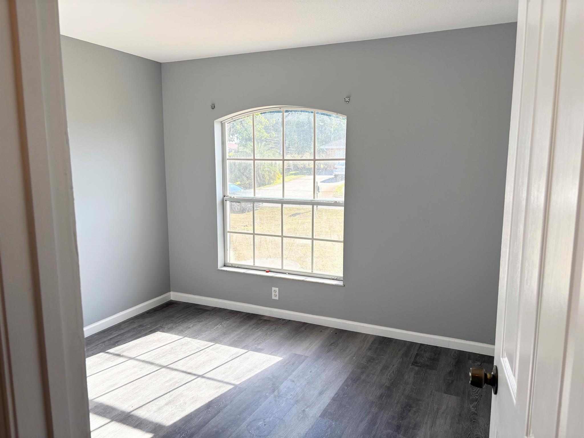 PORT ST LUCIE SECTION 18 - Residential Lease