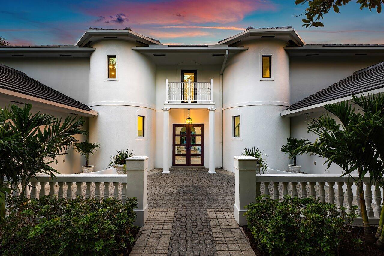 JUPITER HILLS - Residential