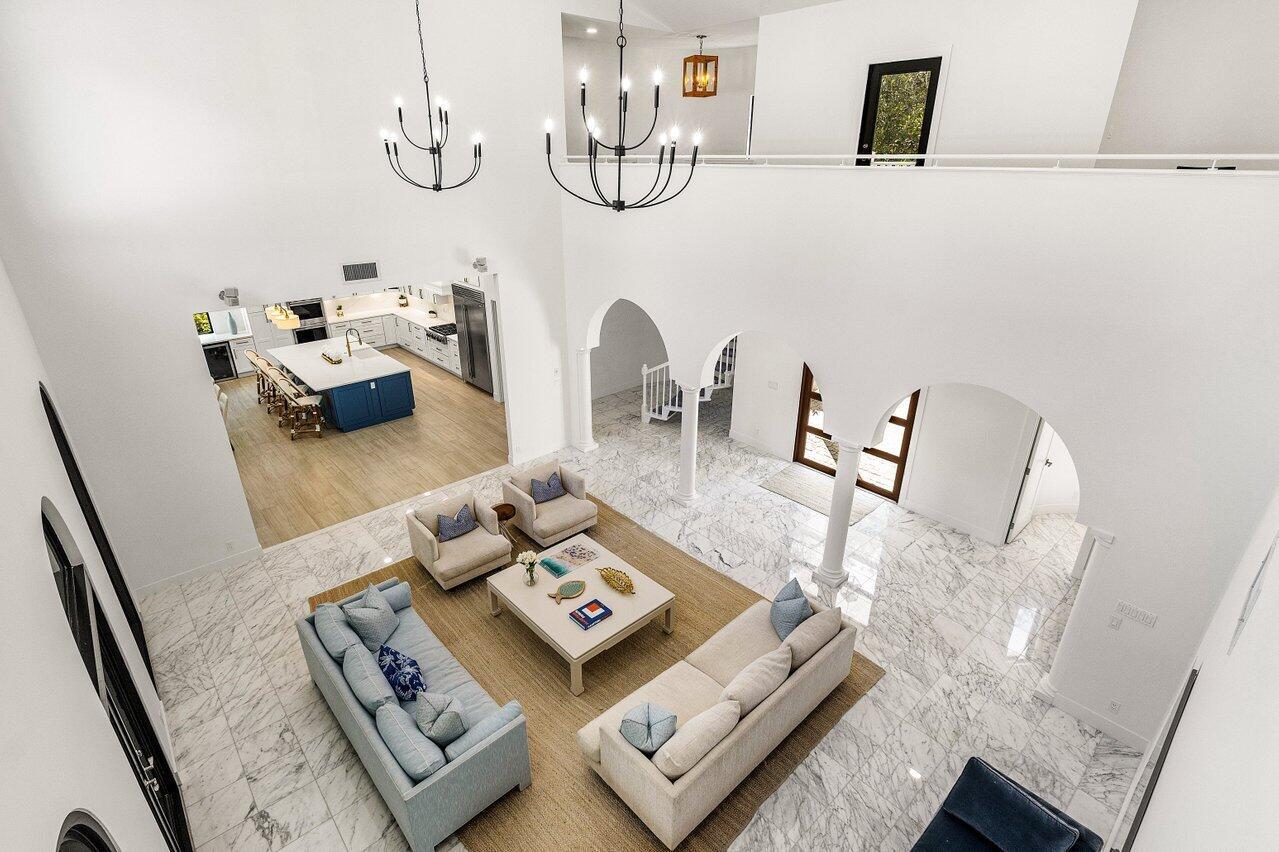 JUPITER HILLS - Residential