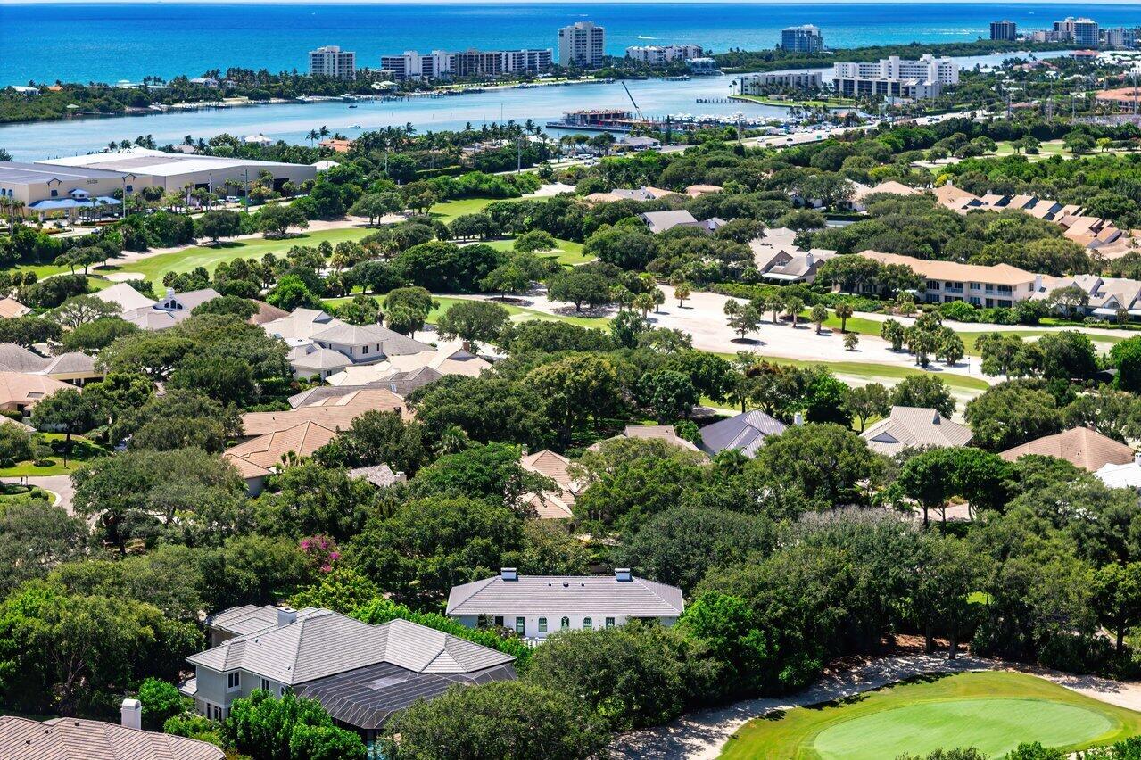 JUPITER HILLS - Residential