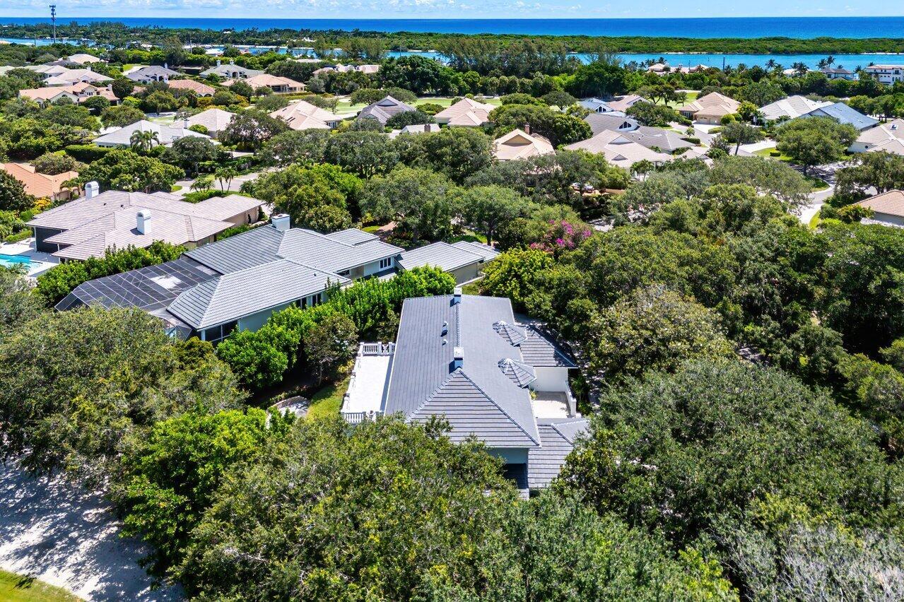 JUPITER HILLS - Residential