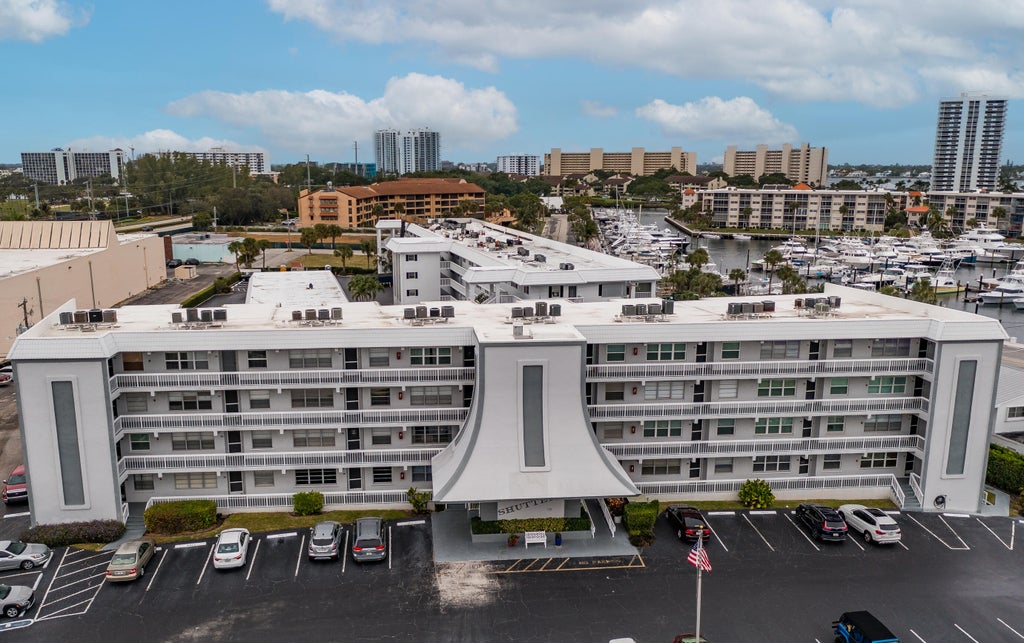 Photo of 155 Yacht Club Drive #404, North Palm Beach, FL 33408 (MLS # R11041845)