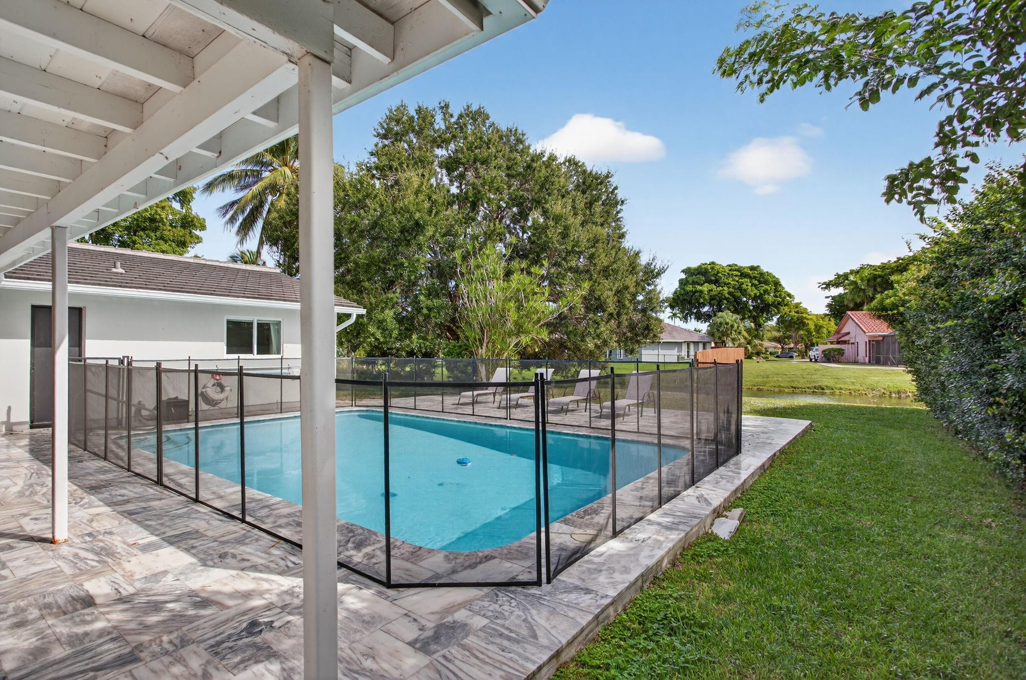 Coral Spgs Country Club W - Residential