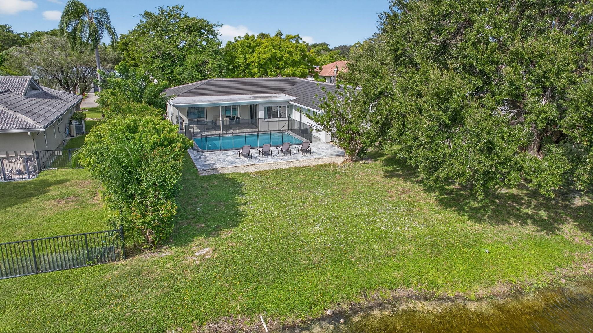 Coral Spgs Country Club W - Residential