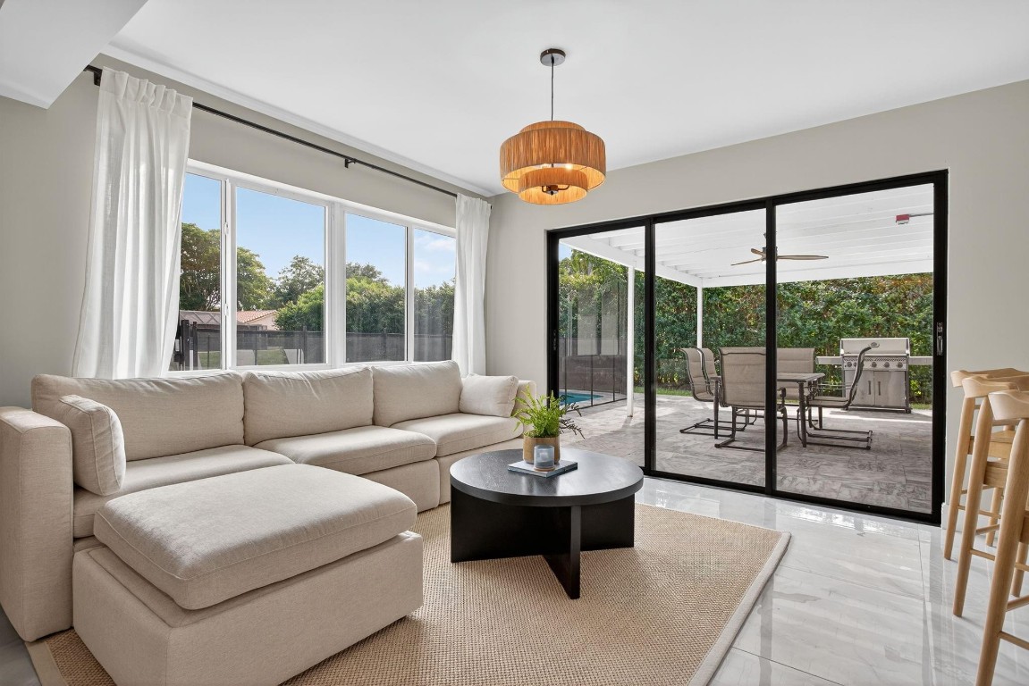 Coral Spgs Country Club W - Residential