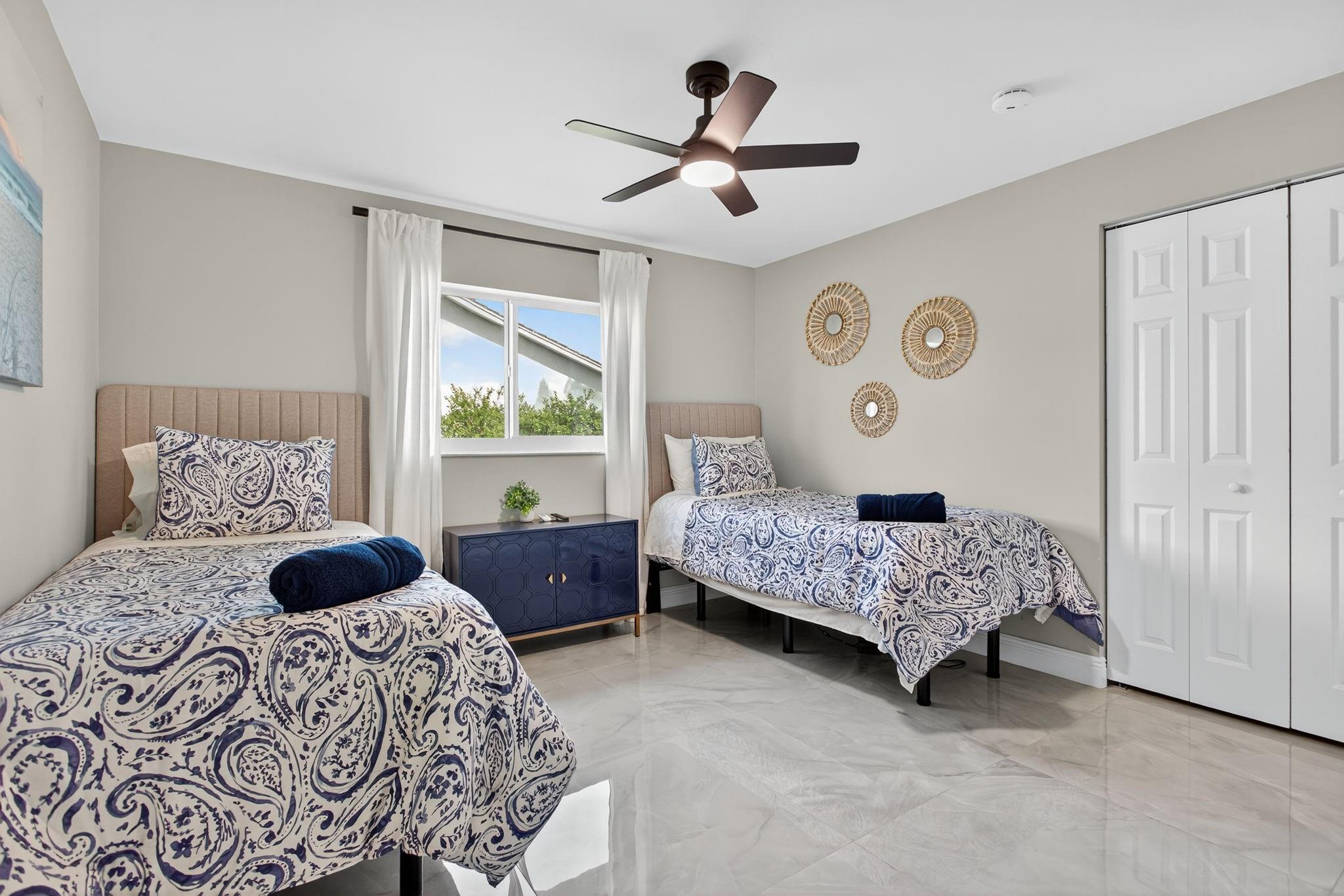 Coral Spgs Country Club W - Residential