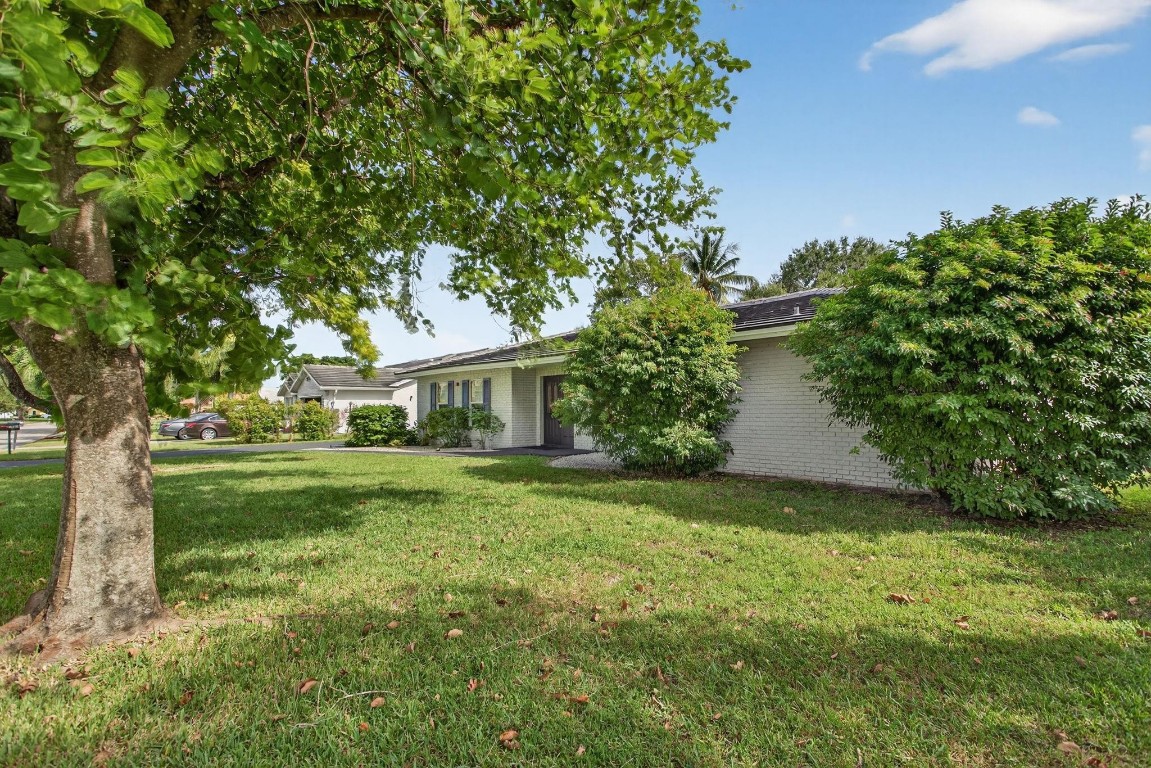 Coral Spgs Country Club W - Residential